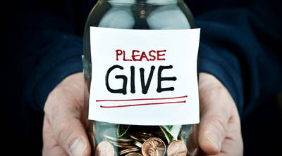 jar of coins with please give note